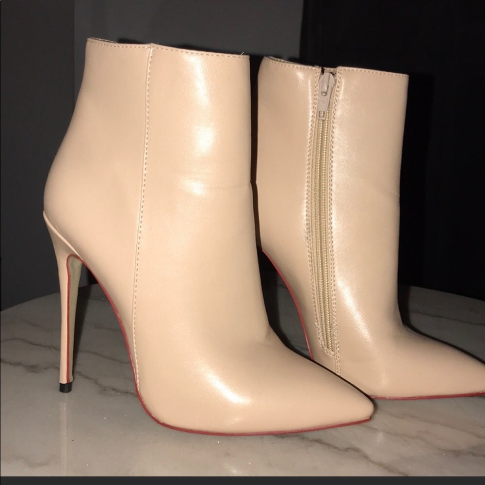 Akira 4 inch cream booties